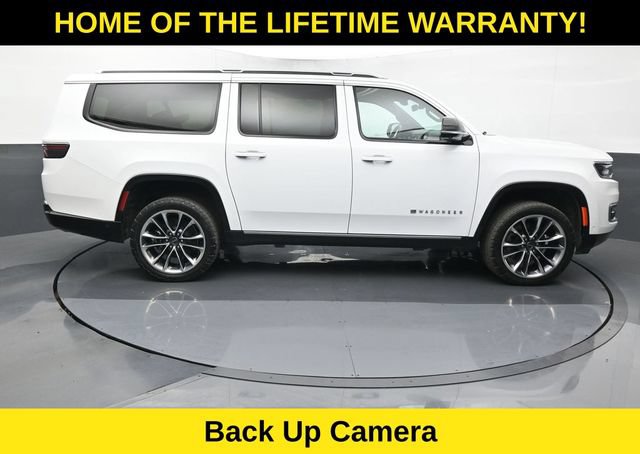 Used 2023 Jeep Wagoneer L Series III w/ Premium Group I AWD/4WD image 7
