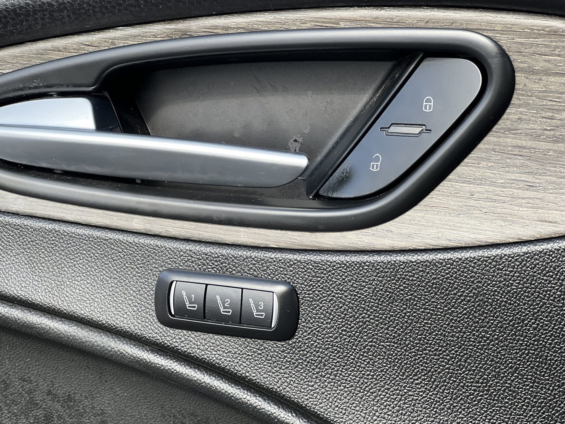 Used 2022 Alfa Romeo Stelvio Ti image 18