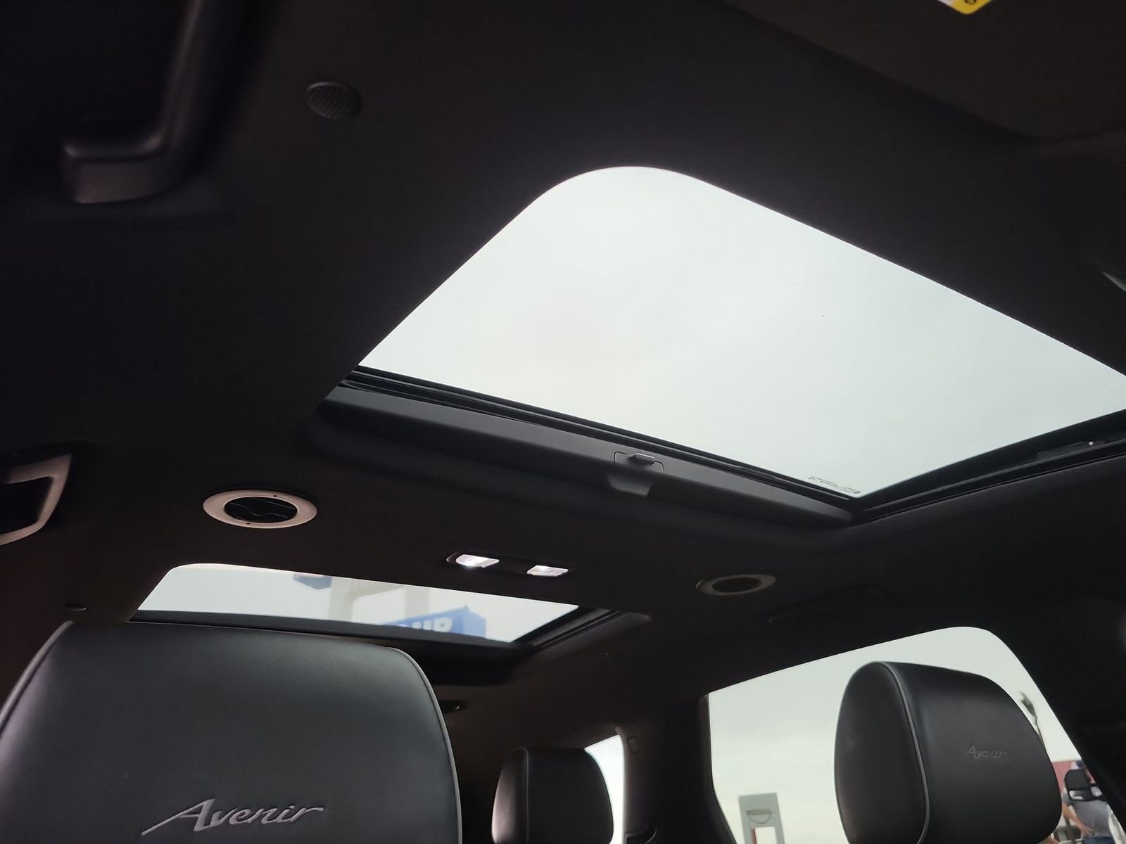 Used 2023 Buick Enclave Avenir w/ Avenir Technology Package image 19