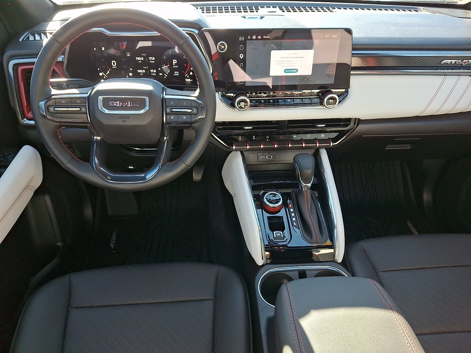 Used 2026 GMC Canyon AT4X AWD/4WD image 11