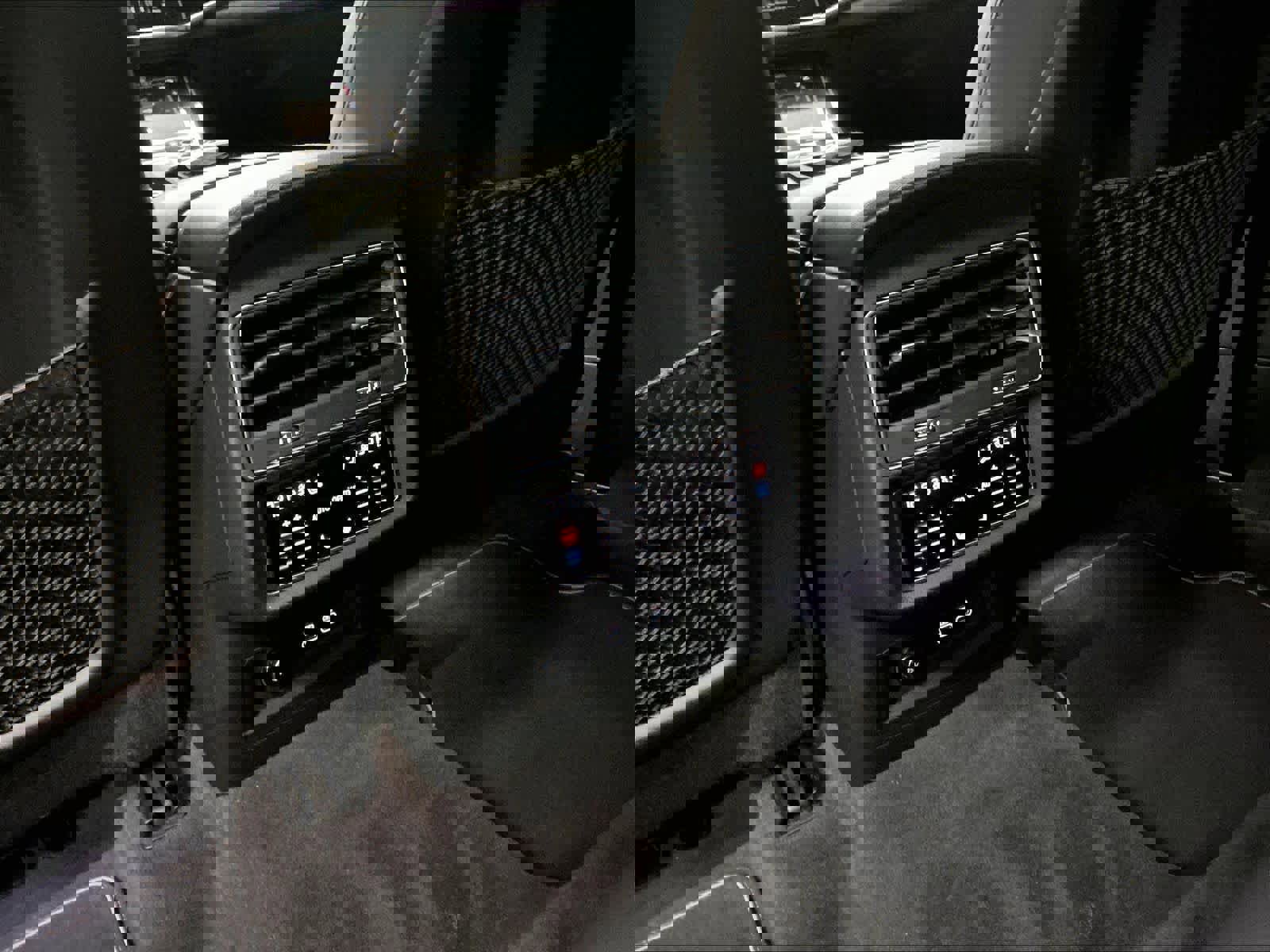 Used 2023 Audi Q8 Prestige w/ Prestige Package image 33