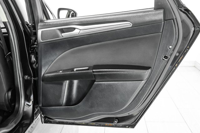 Used 2020 Ford Fusion SE image 43