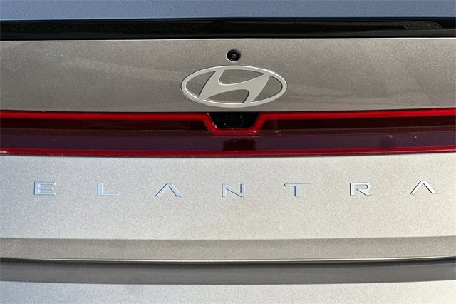 New 2026 Hyundai Elantra Sport image 9