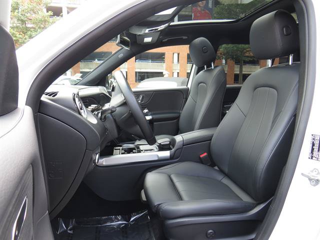 Certified 2023 Mercedes-Benz GLB 250 4MATIC image 18