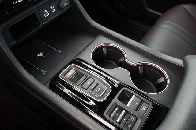 Used 2025 Honda Pilot Black Edition image 28