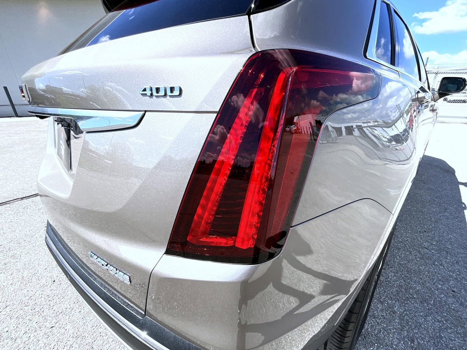 Certified 2023 Cadillac XT5 Premium Luxury w/ Technology Package AWD/4WD image 11