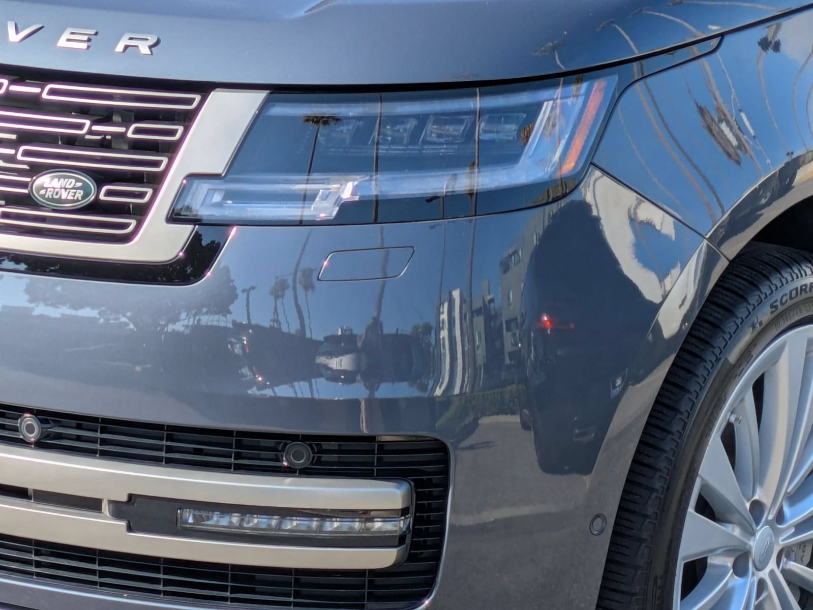 Used 2025 Land Rover Range Rover SE AWD/4WD image 10