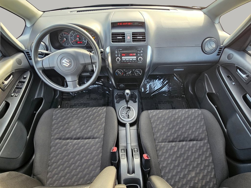 Used 2009 Suzuki SX4 AWD Hatchback image 2