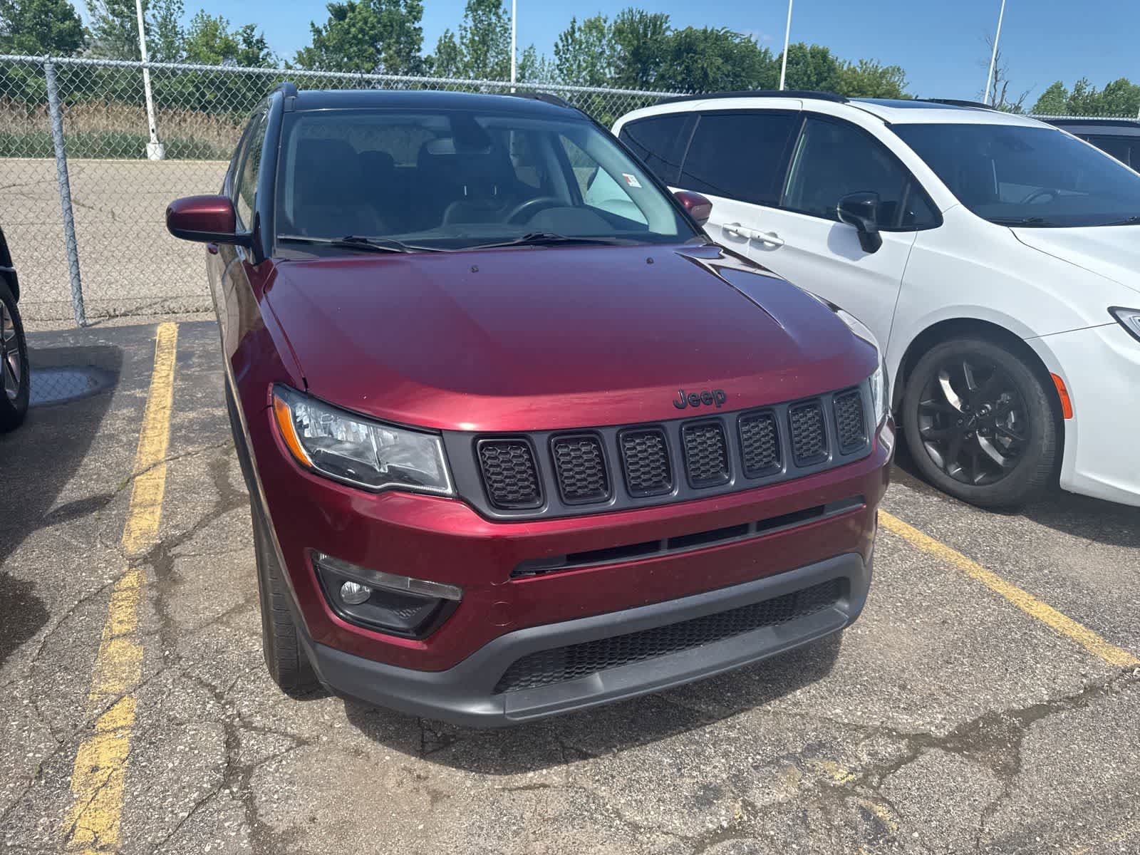Used 2021 Jeep Compass Latitude w/ Sun and Sound Group AWD/4WD image 5