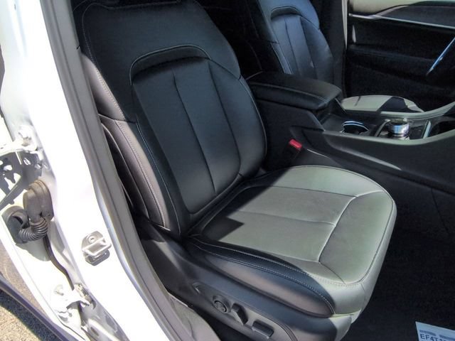Used 2024 Jeep Grand Cherokee Limited 4xe AWD/4WD image 27