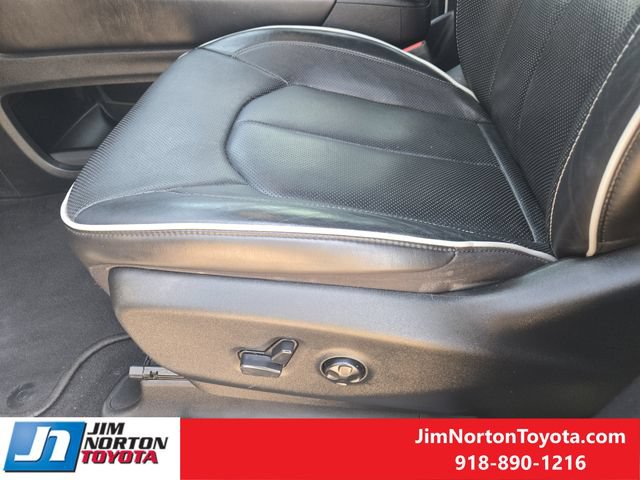 Used 2021 Chrysler Pacifica Limited w/ Premium & Safety Sphere Group FWD image 26