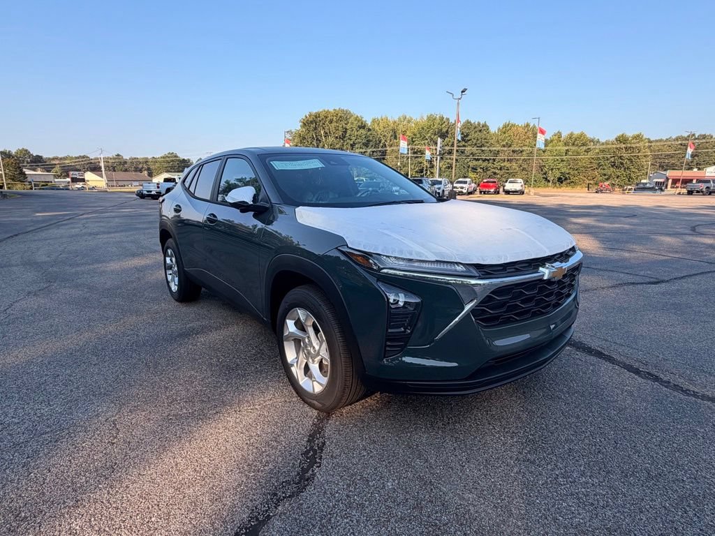 New 2026 Chevrolet Trax LS w/ LS Convenience Package