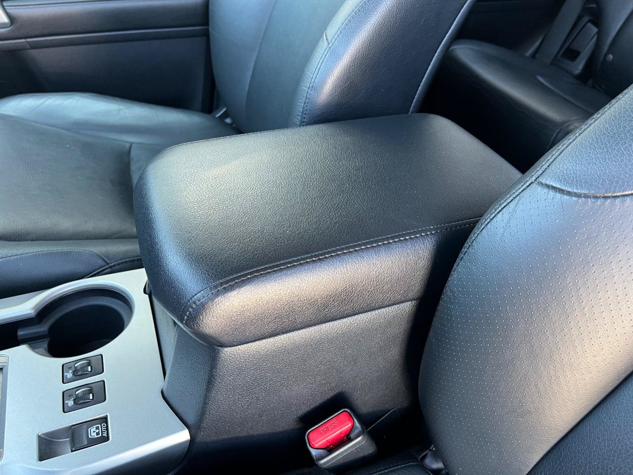 Used 2013 Toyota 4Runner Limited AWD/4WD image 33