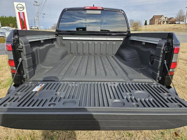 Certified 2025 Nissan Frontier PRO-4X w/ Pro Premium Package image 12