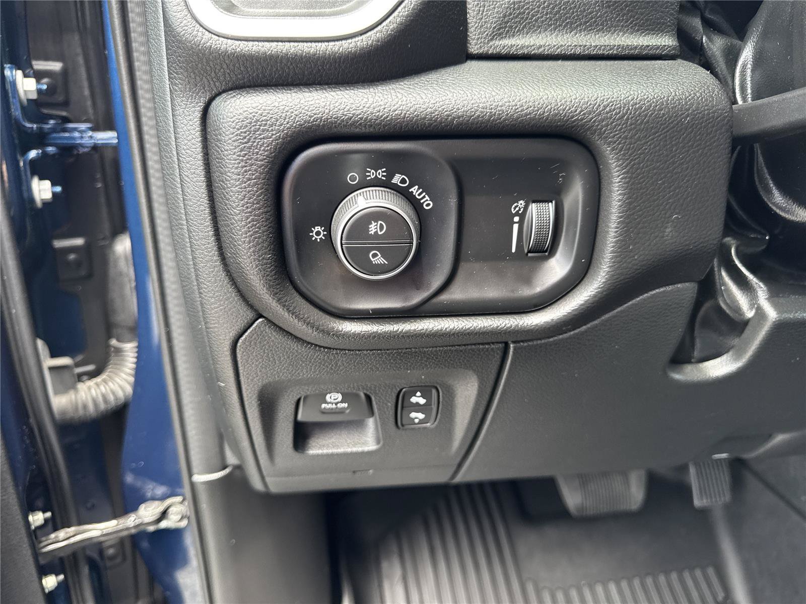 Used 2022 RAM 1500 Big Horn AWD/4WD image 19