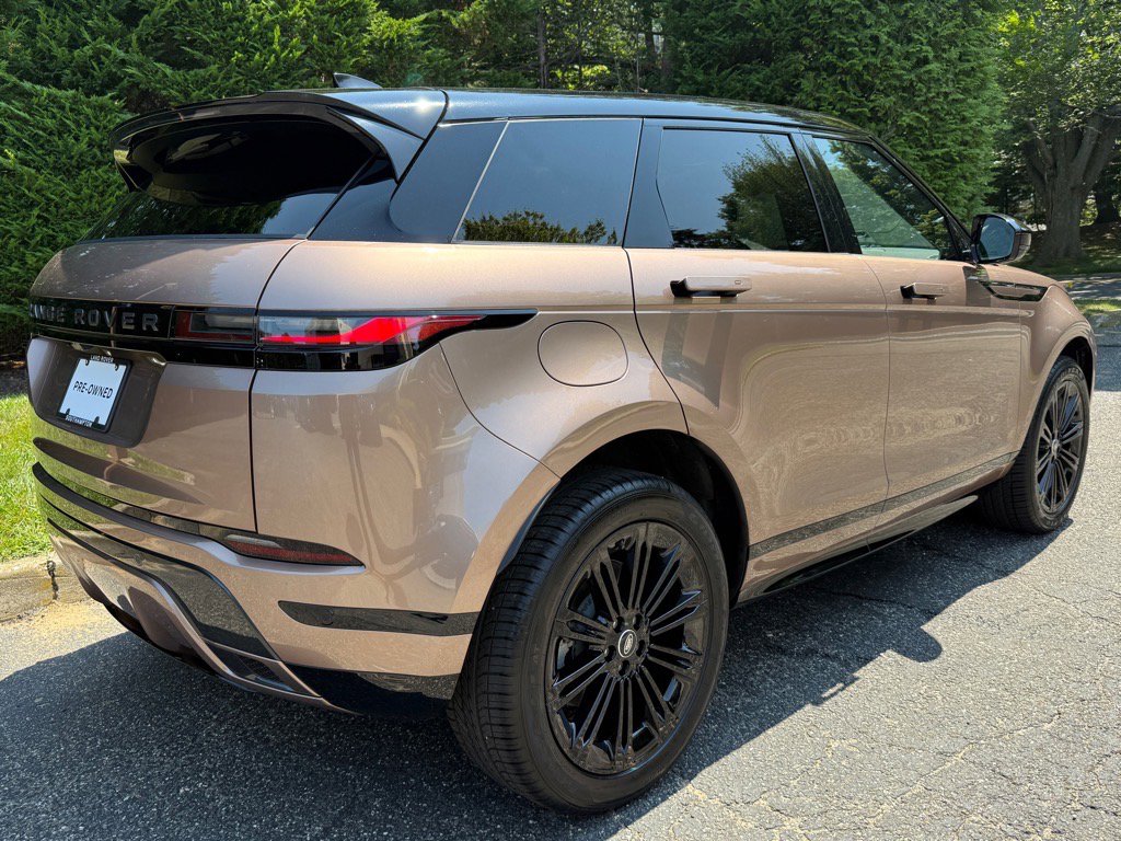 Used 2025 Land Rover Range Rover Evoque Dynamic SE image 6