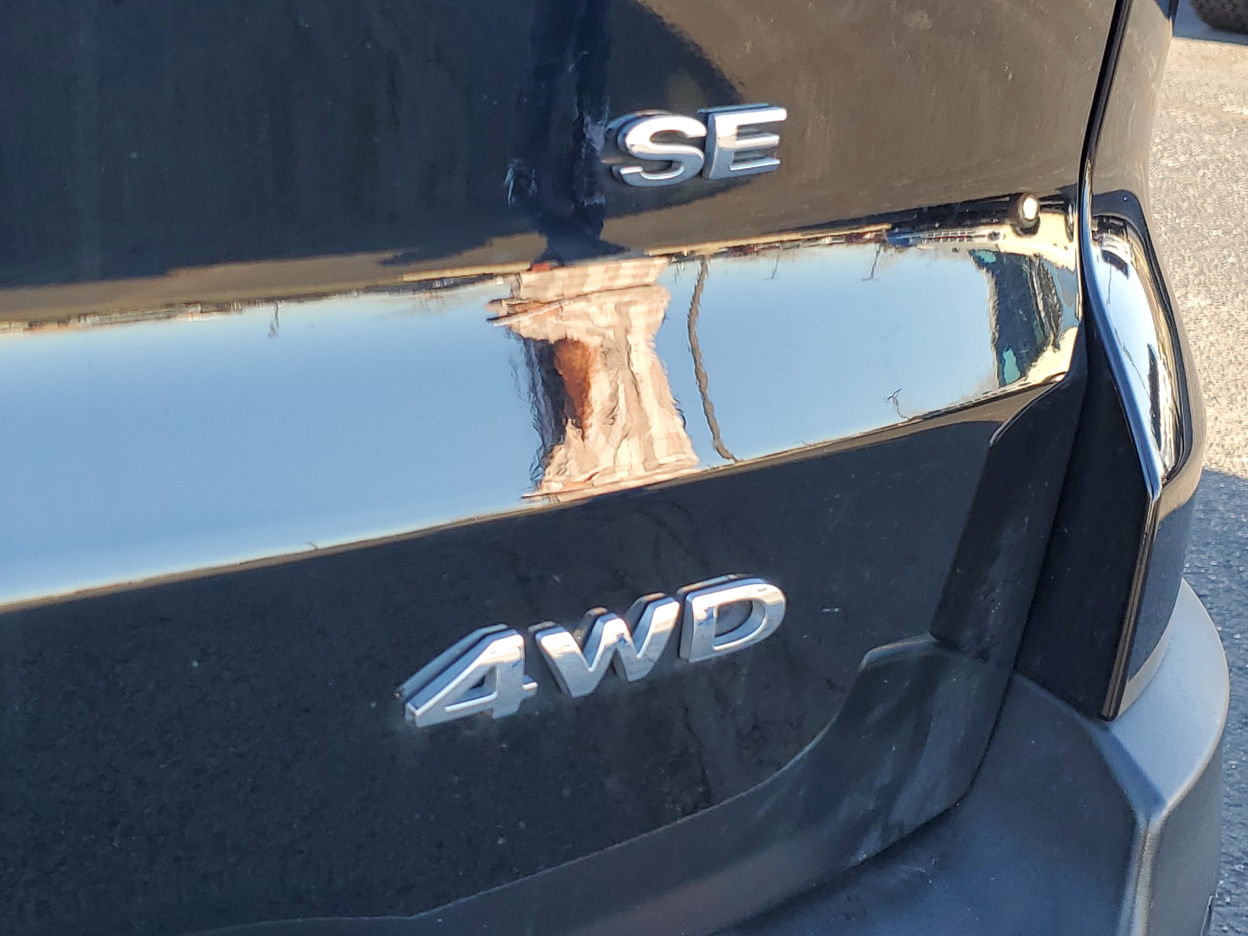 Used 2022 Ford EcoSport SE w/ SE Convenience Package image 8