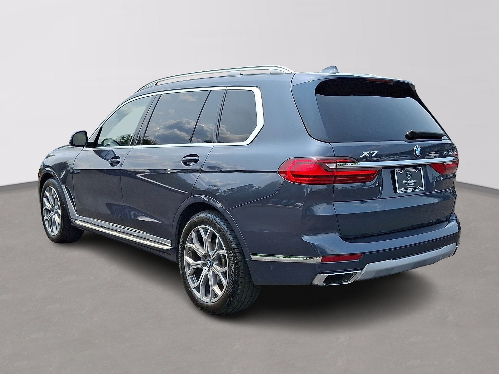 Used 2022 BMW X7 xDrive40i w/ Executive Package AWD/4WD image 6