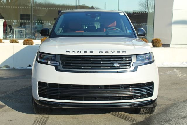 New 2026 Land Rover Range Rover SV image 8