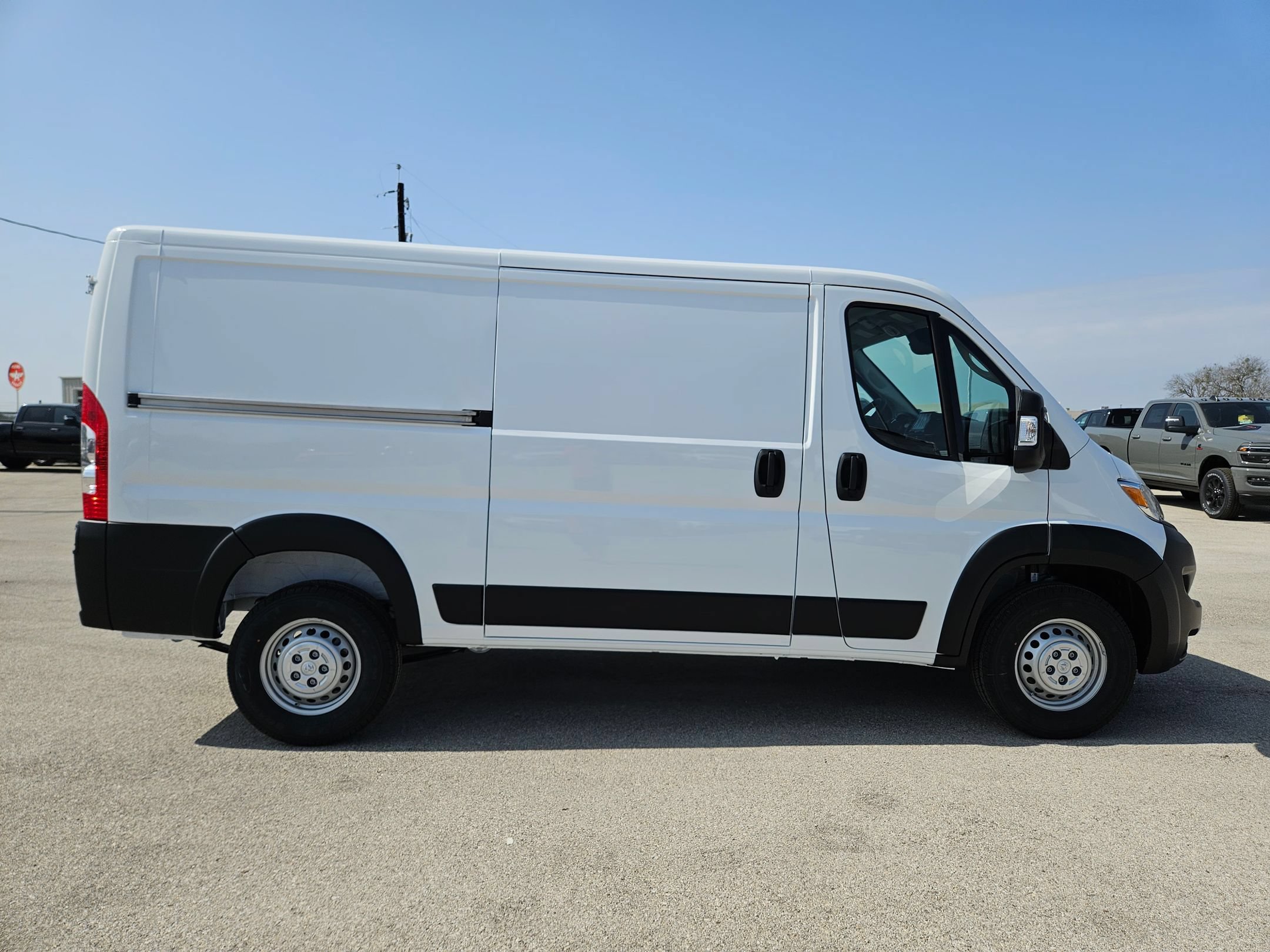 New 2026 RAM ProMaster 1500 FWD image 2