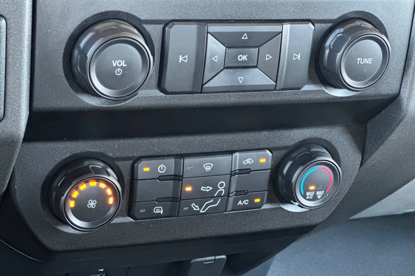 Used 2022 Ford F350 XL w/ Power Equipment Group RWD image 18