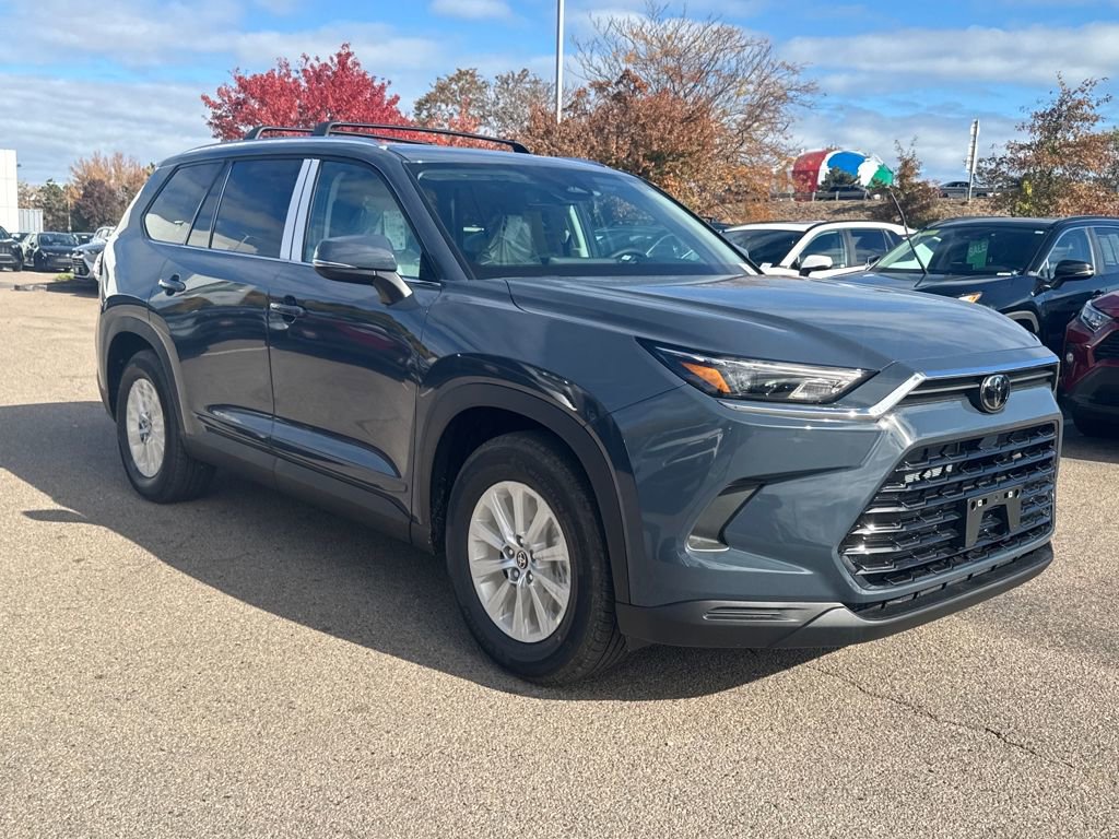 New 2026 Toyota Grand Highlander XLE image 9