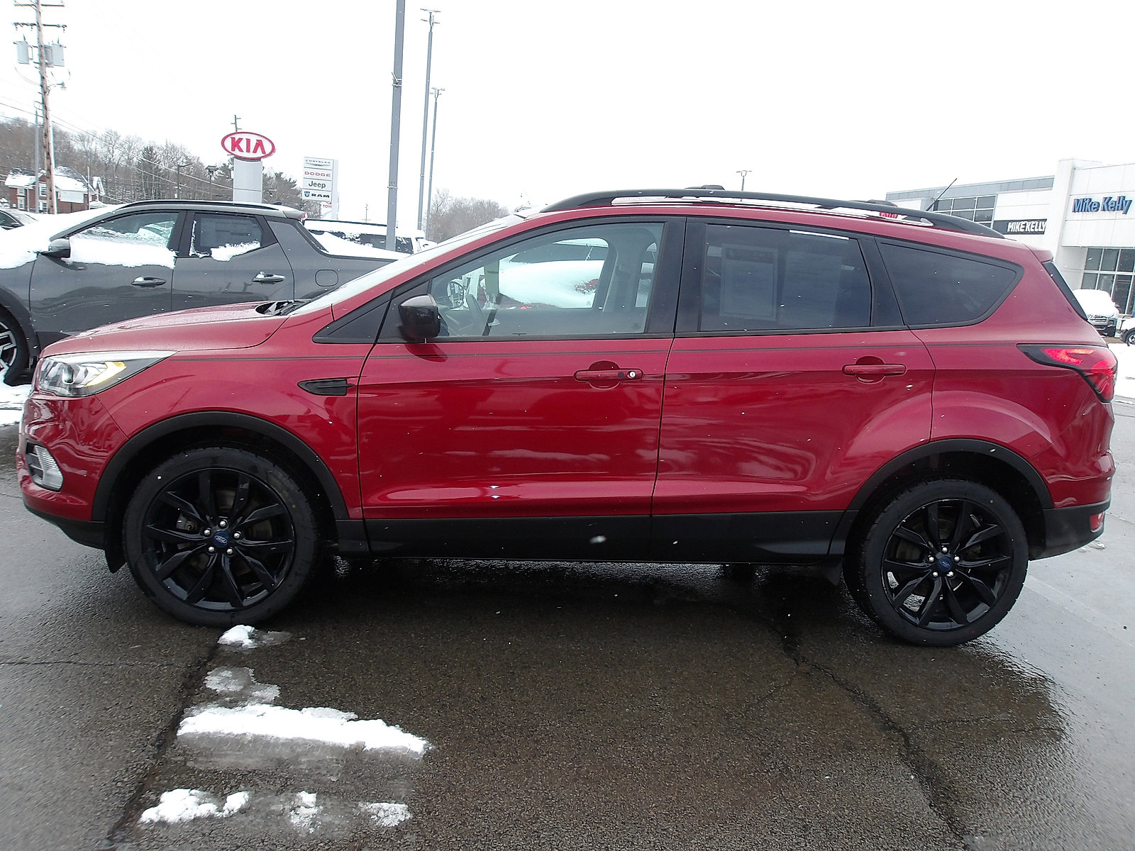Used 2019 Ford Escape SE image 6