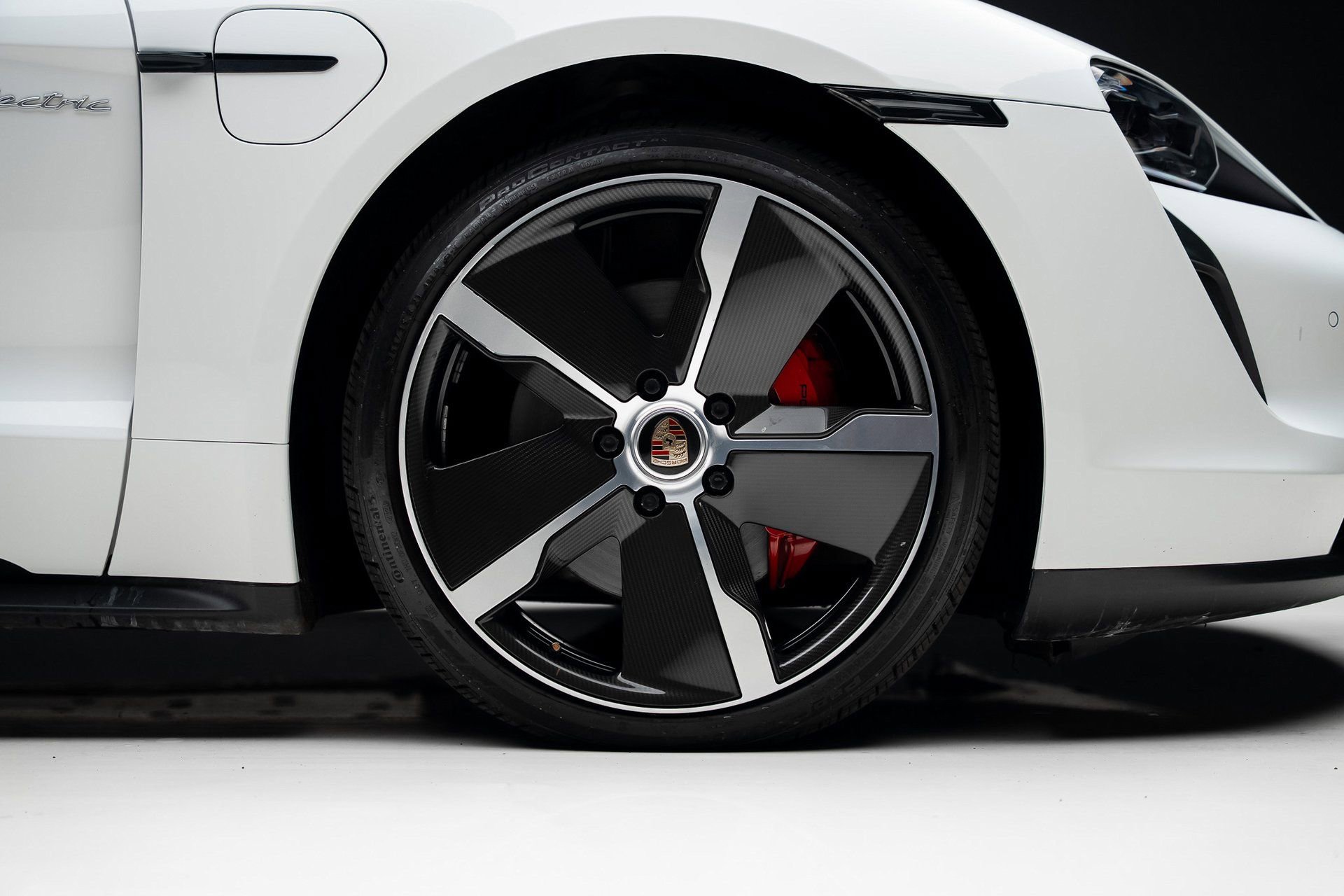 Used 2022 Porsche Taycan image 37