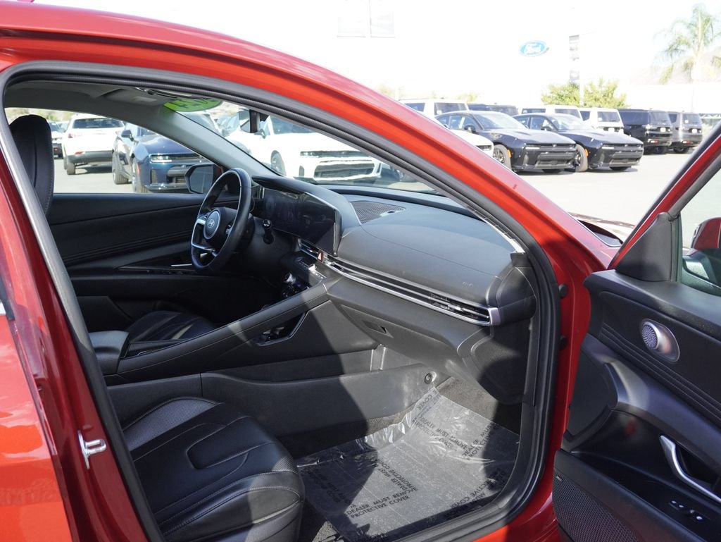Used 2024 Hyundai Elantra Limited FWD image 32