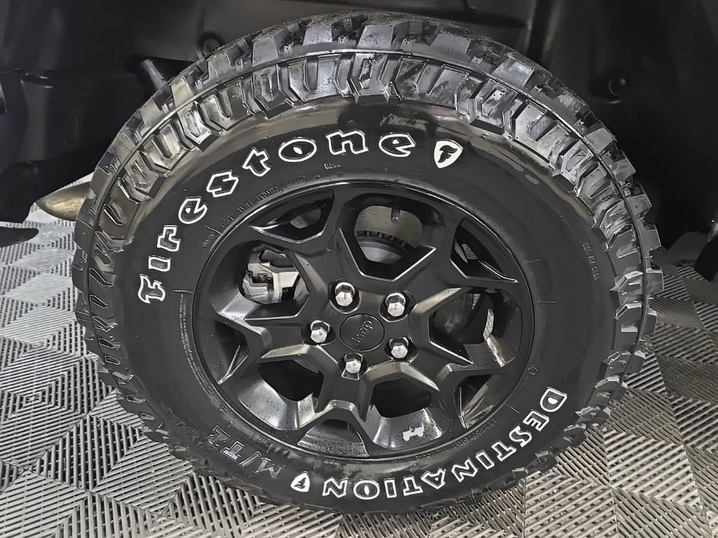 Used 2023 Jeep Wrangler Unlimited w/ 8.4" Radio Group image 13