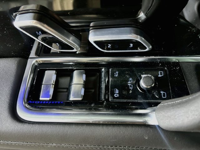 New 2027 Land Rover Range Rover SE AWD/4WD image 18