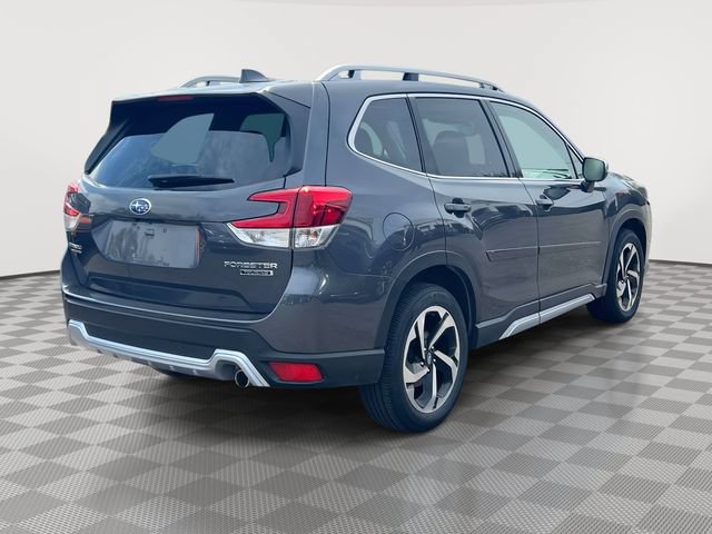 Used 2023 Subaru Forester Touring AWD/4WD image 6