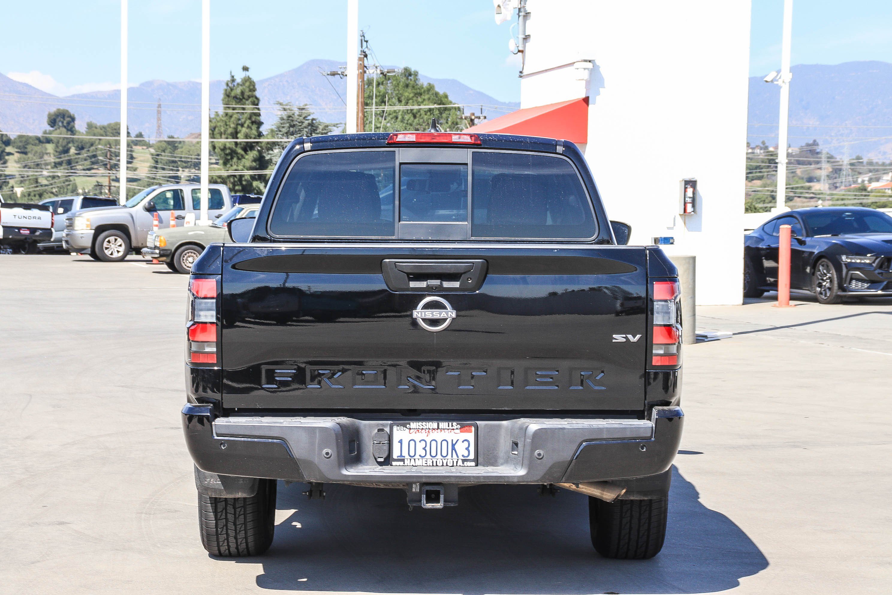 Used 2022 Nissan Frontier SV w/ Technology Package RWD image 6