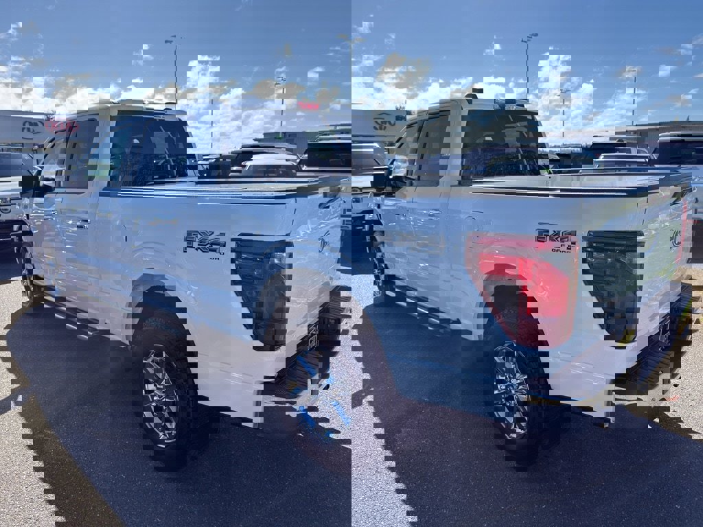 Used 2024 Ford F150 XLT w/ FX4 Off-Road Package image 7