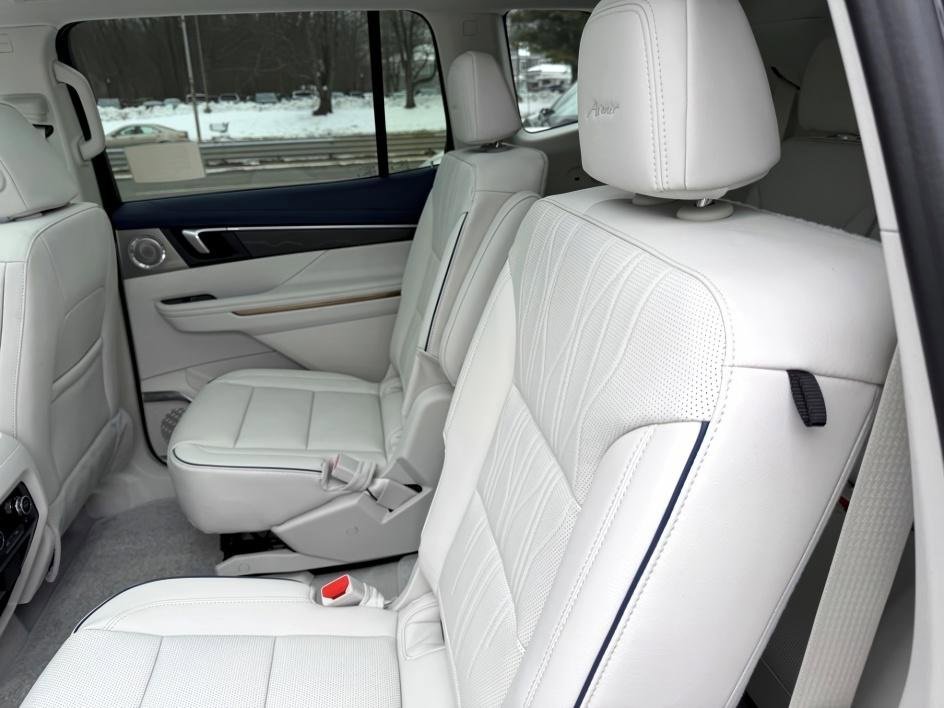 New 2026 Buick Enclave Avenir w/ Super Cruise Package image 8