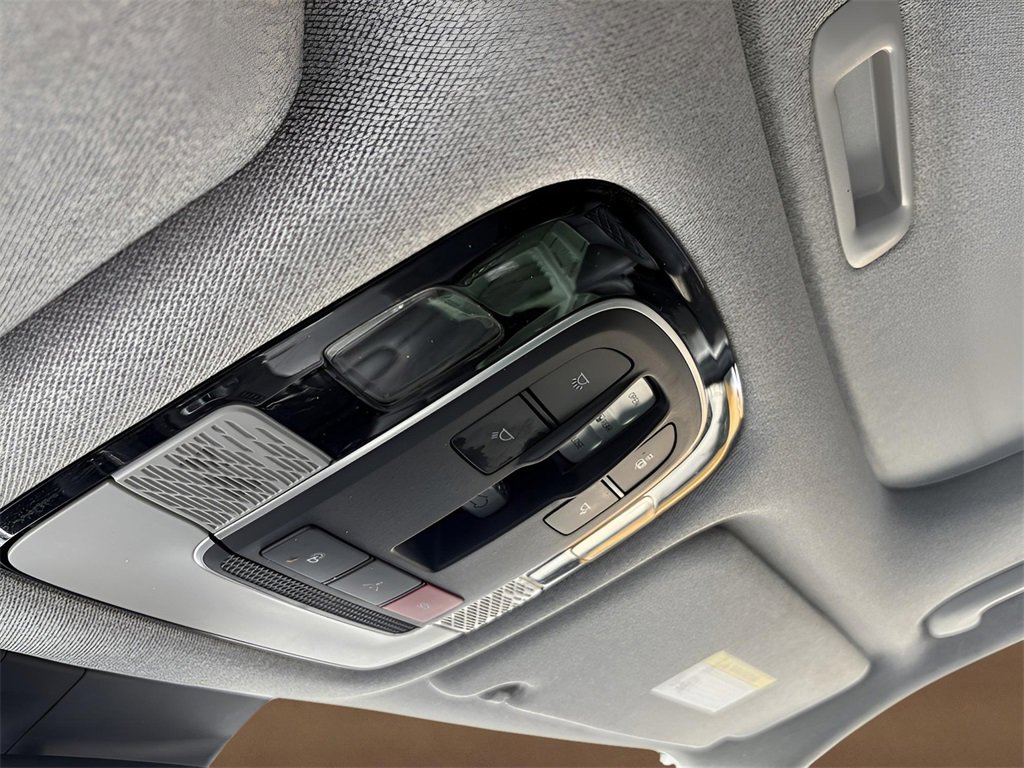 Used 2022 Hyundai Palisade Limited image 14