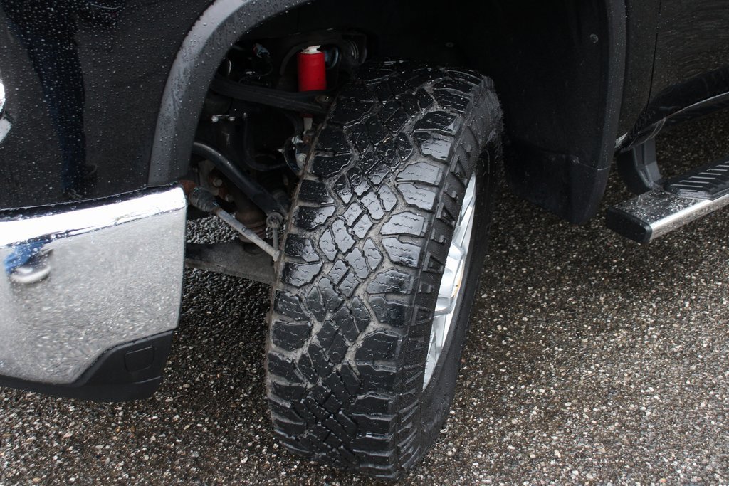 Used 2024 Chevrolet Silverado 2500 LTZ w/ LTZ Convenience Package image 44