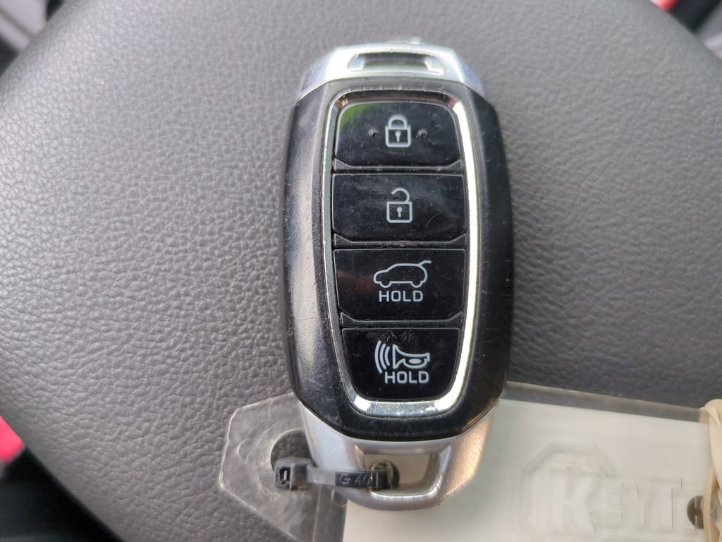 Certified 2021 Hyundai Kona Limited w/ Cargo Package image 31