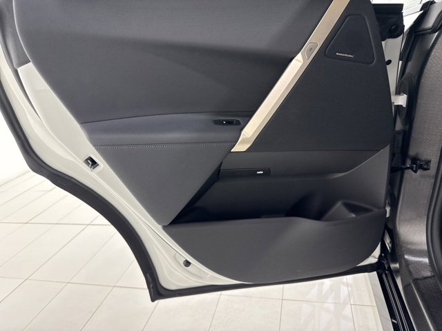 Used 2025 BMW iX xDrive50 w/ Sport Package image 15