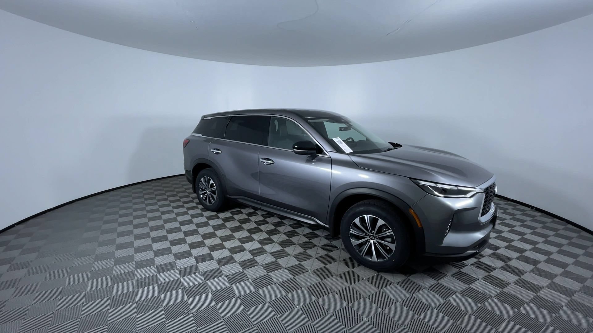 Used 2023 INFINITI QX60 Pure AWD/4WD image 2