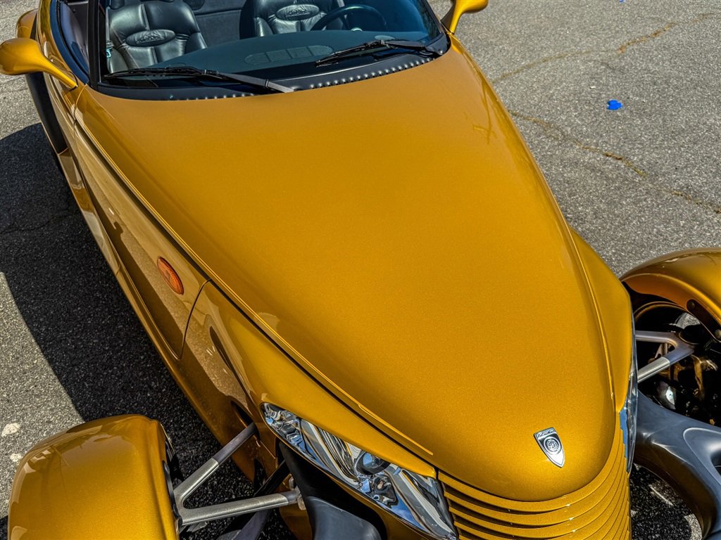 Used 2002 Chrysler Prowler image 21