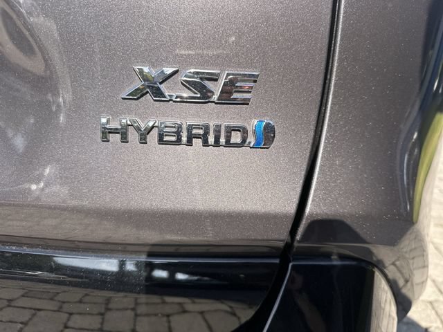 Used 2023 Toyota RAV4 XSE AWD/4WD image 38