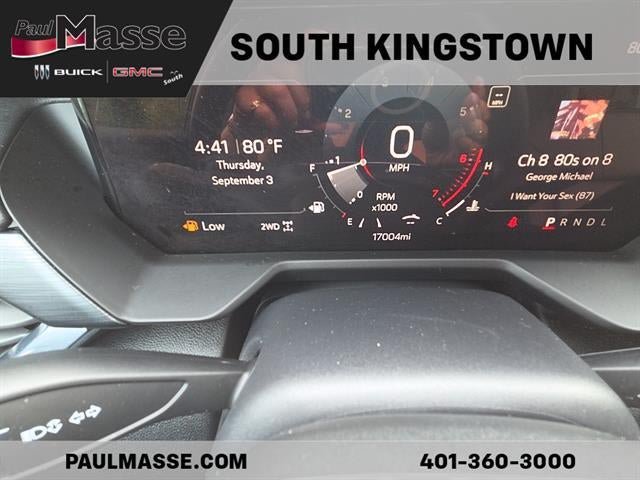Used 2025 GMC Acadia Elevation w/ Elevation Premium Package AWD/4WD image 13