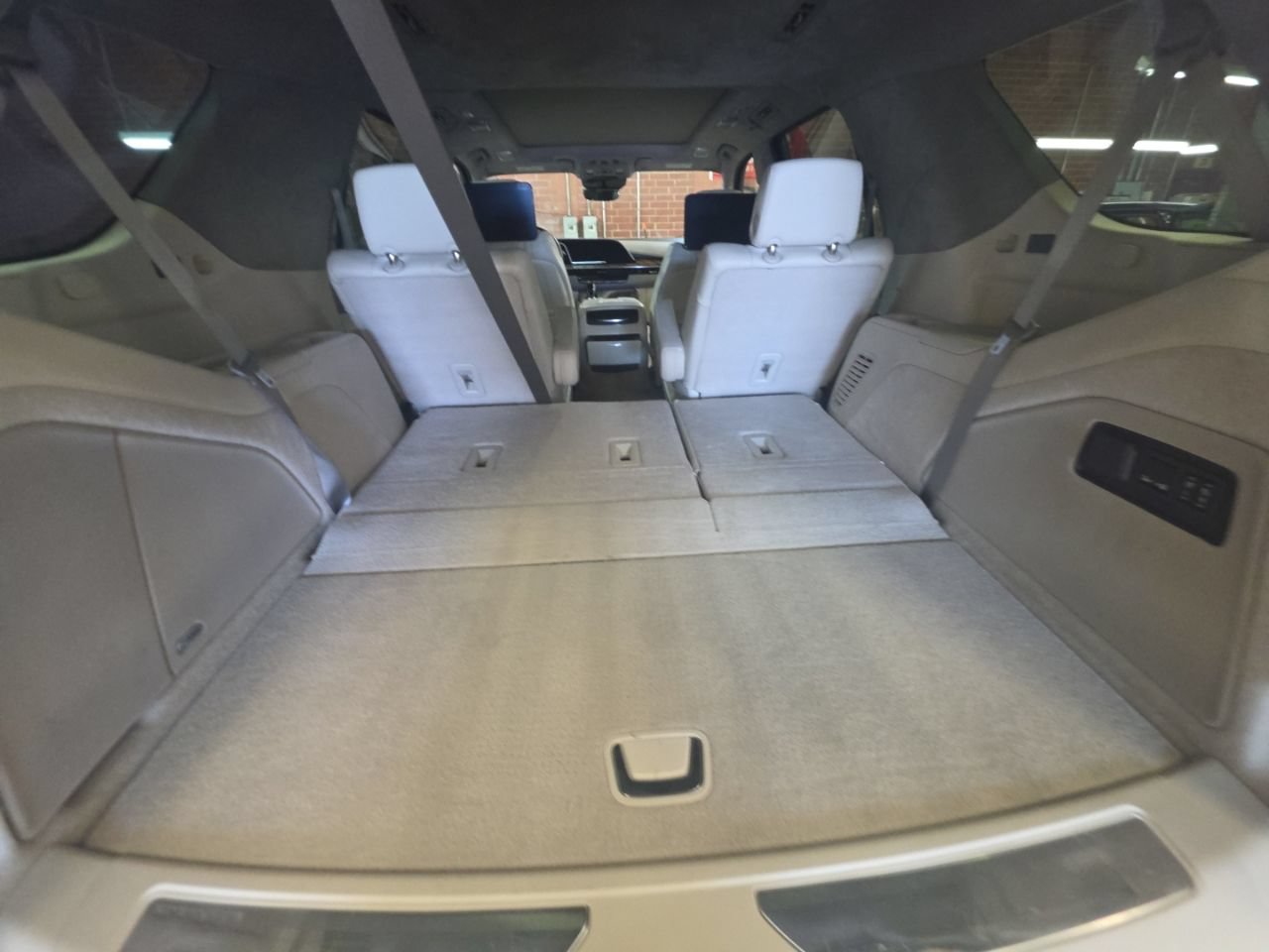 Used 2023 Cadillac Escalade Sport Platinum AWD/4WD image 14