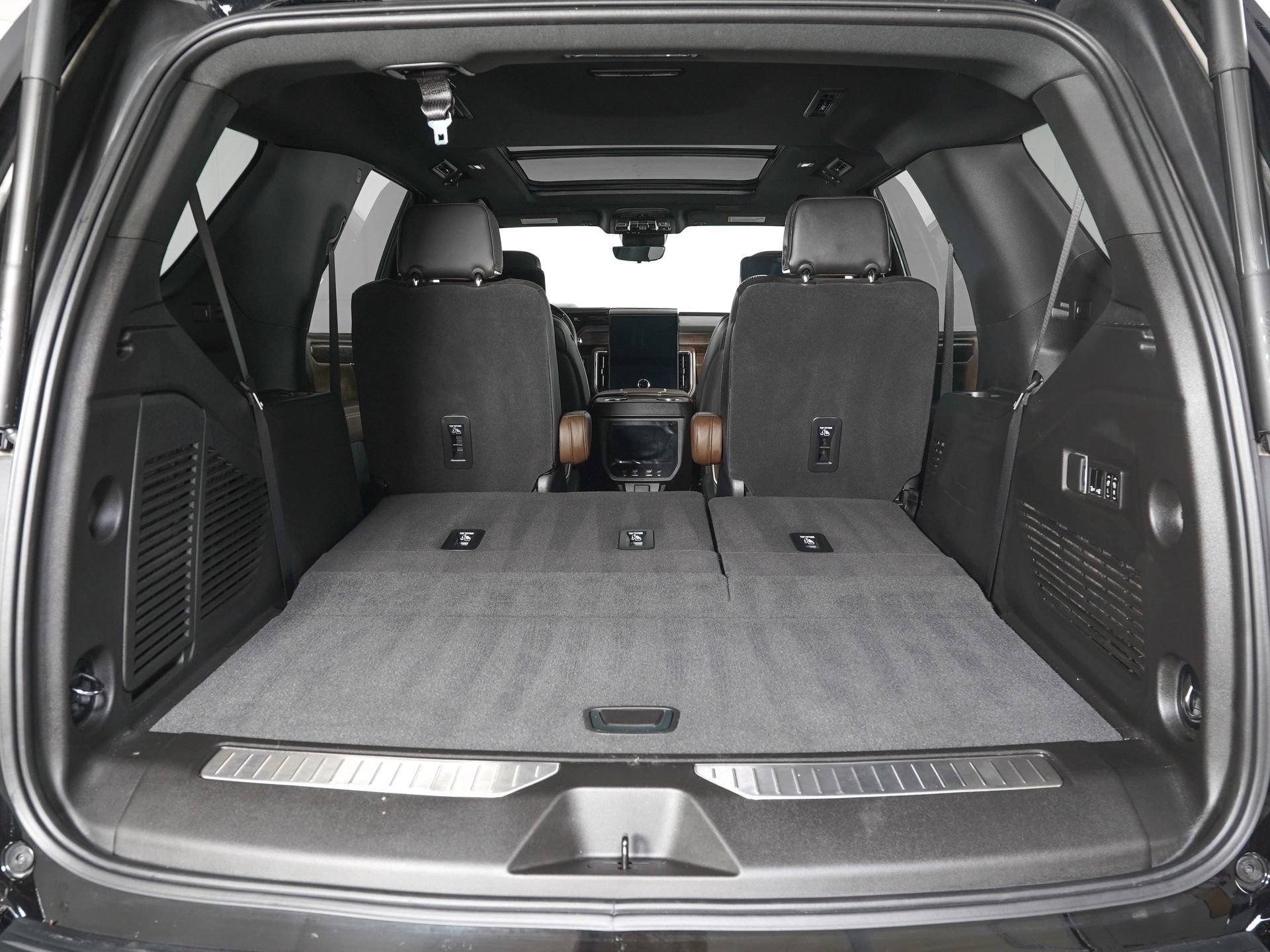 Used 2026 GMC Yukon Denali Ultimate AWD/4WD image 14