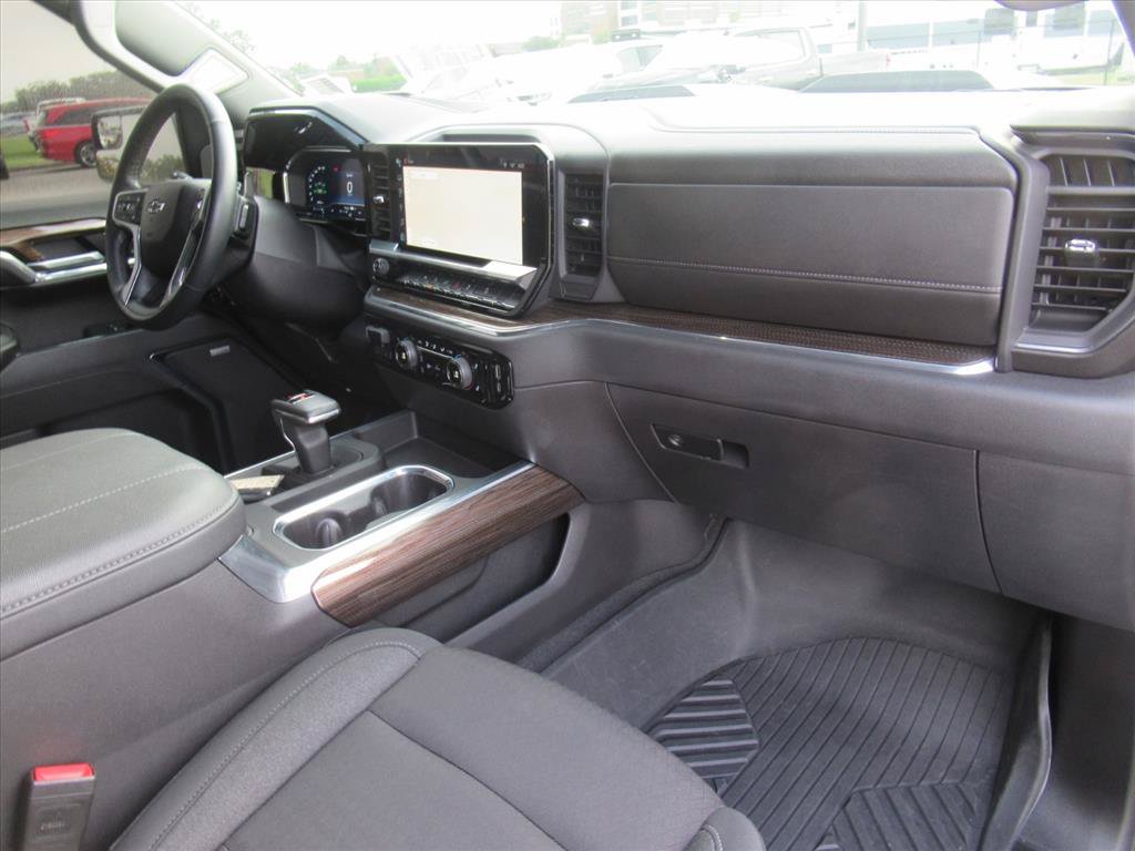 Used 2023 Chevrolet Silverado 1500 LT Trail Boss w/ Convenience Package II AWD/4WD image 12