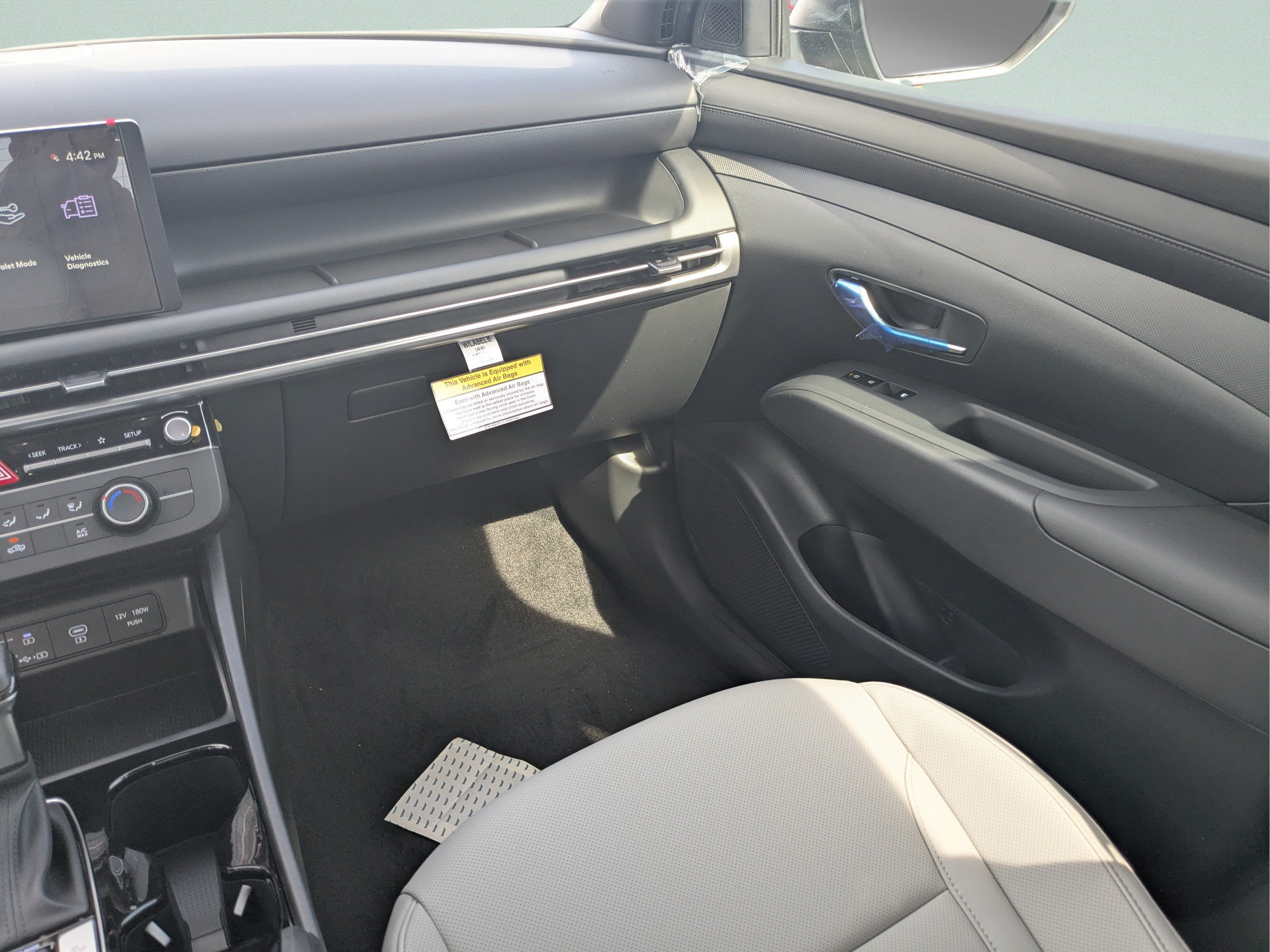 New 2027 Hyundai Santa Cruz SE FWD image 18
