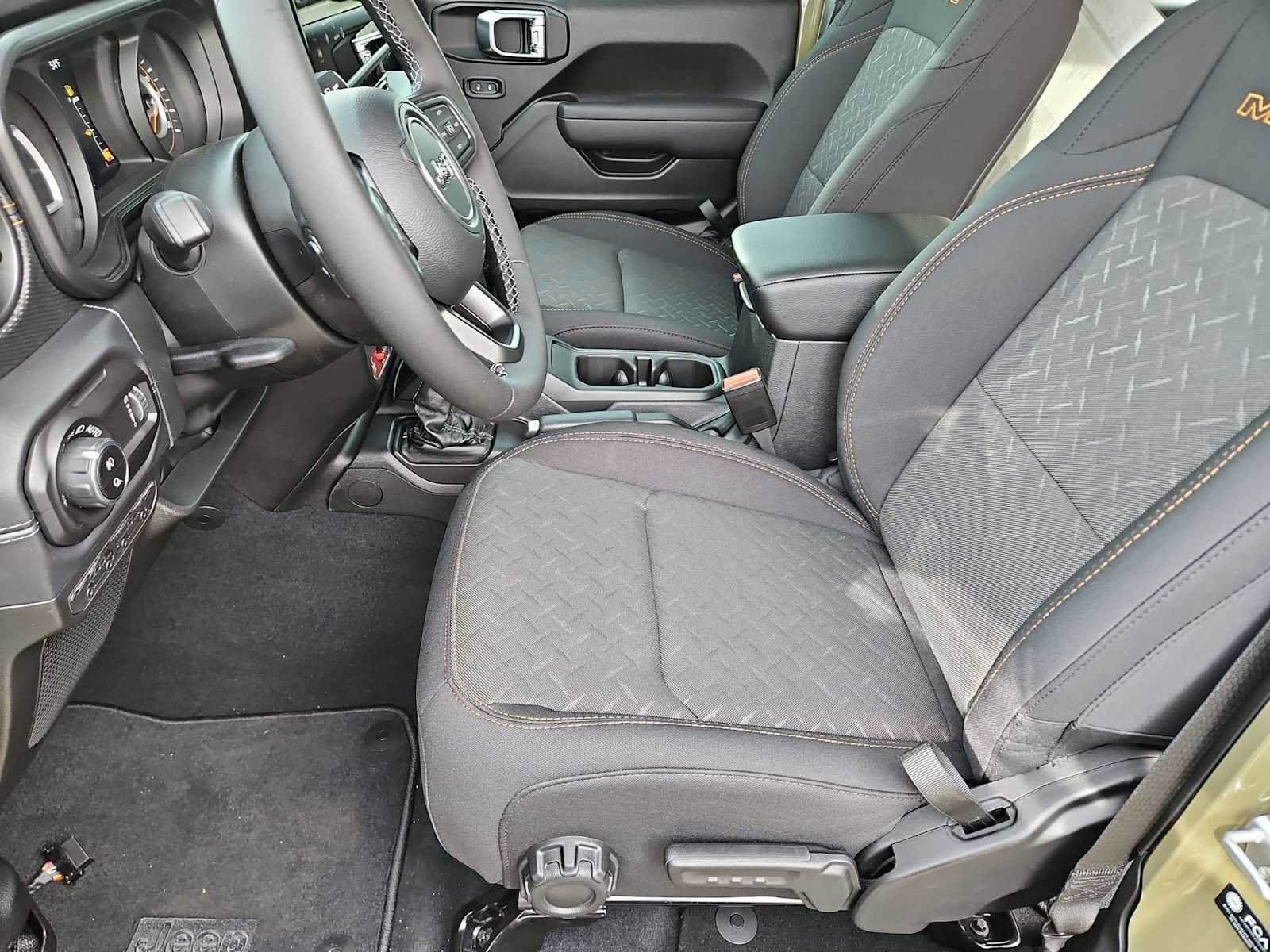 New 2026 Jeep Gladiator Mojave image 16