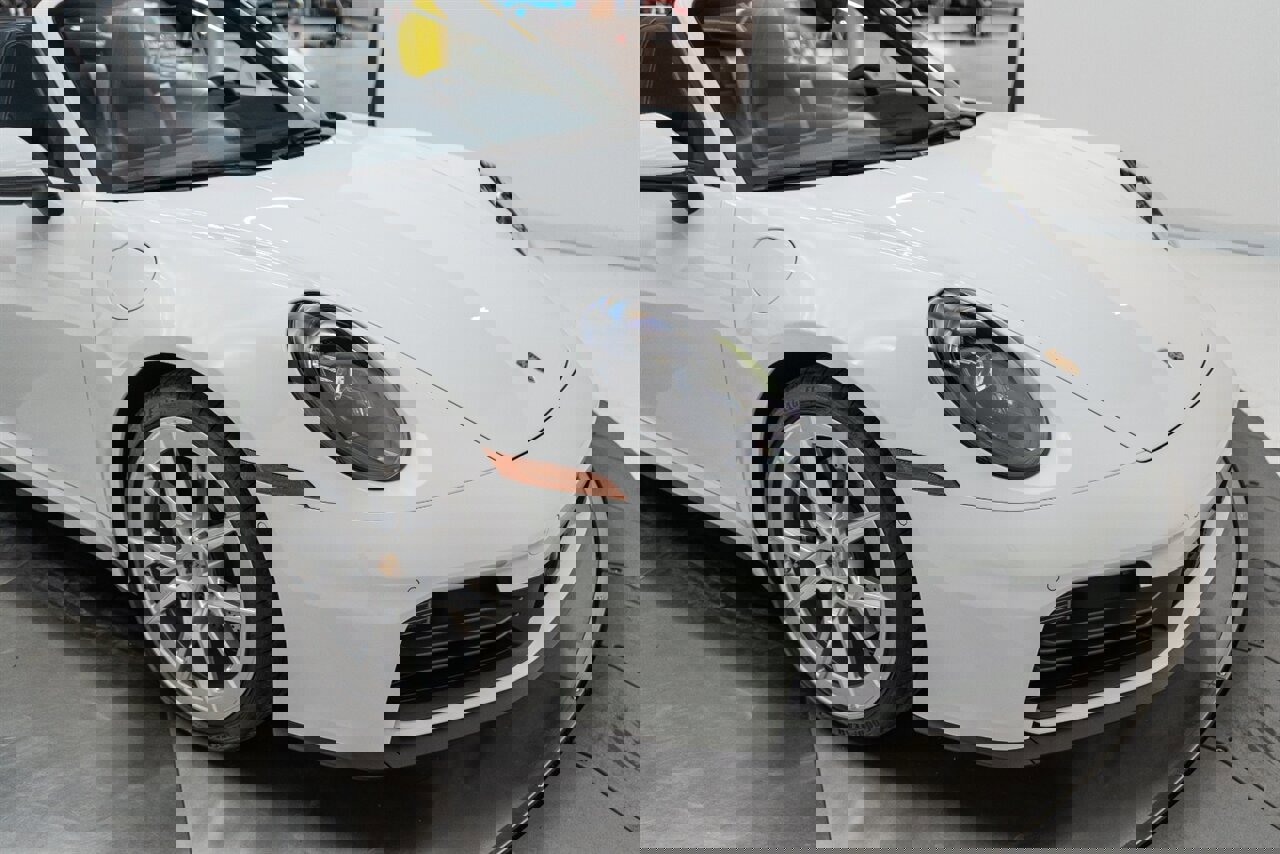 Used 2025 Porsche 911 Carrera w/ Premium Package image 95