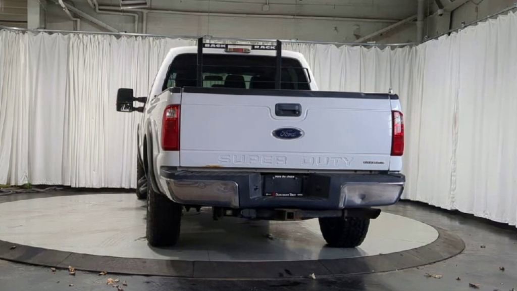 Used 2016 Ford F250 XLT AWD/4WD image 9